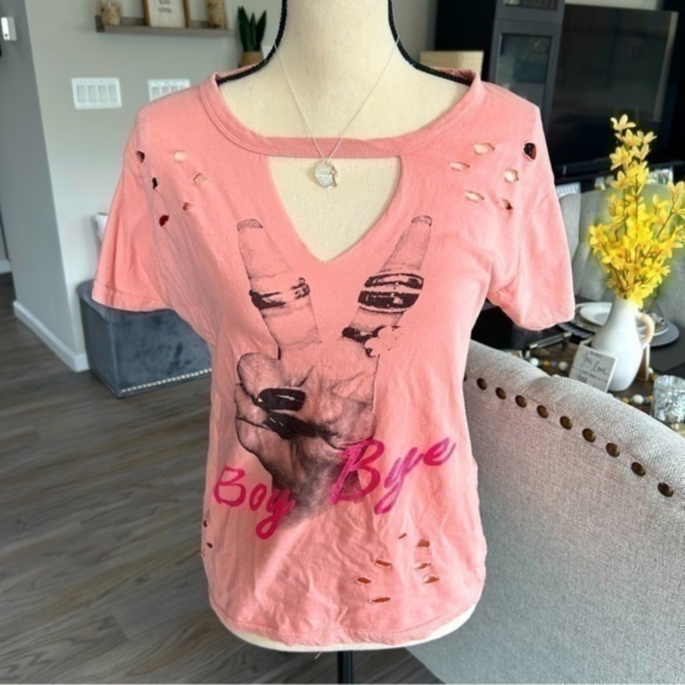 💫On Fire punk rock band t shirt distressed cut out tee keyhole neckline